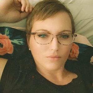 Meet your Posher, Jenny